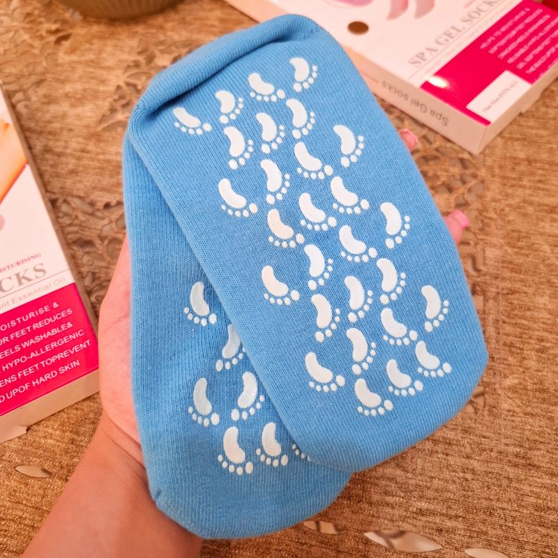جوراب سیلیکونی ترک پا (مراقبت و لطافت پوست پا) Silicone socks جوراب سیلیکونی ترک پا (مراقبت و لطافت پوست پا) Silicone socks